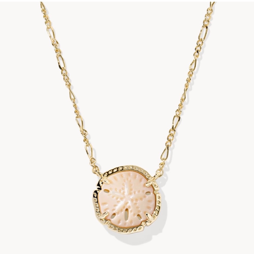 Kendra Scott Sand Dollar Gold Short Pendant Necklace